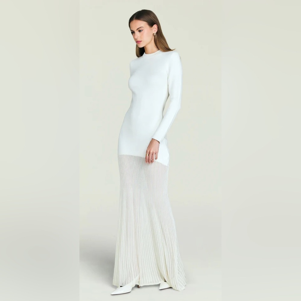 Seroya Elegant Cream Maxi Dress